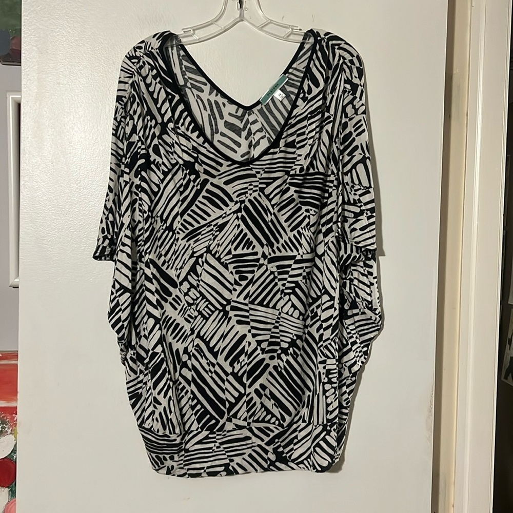 Pleione black/cream tunic